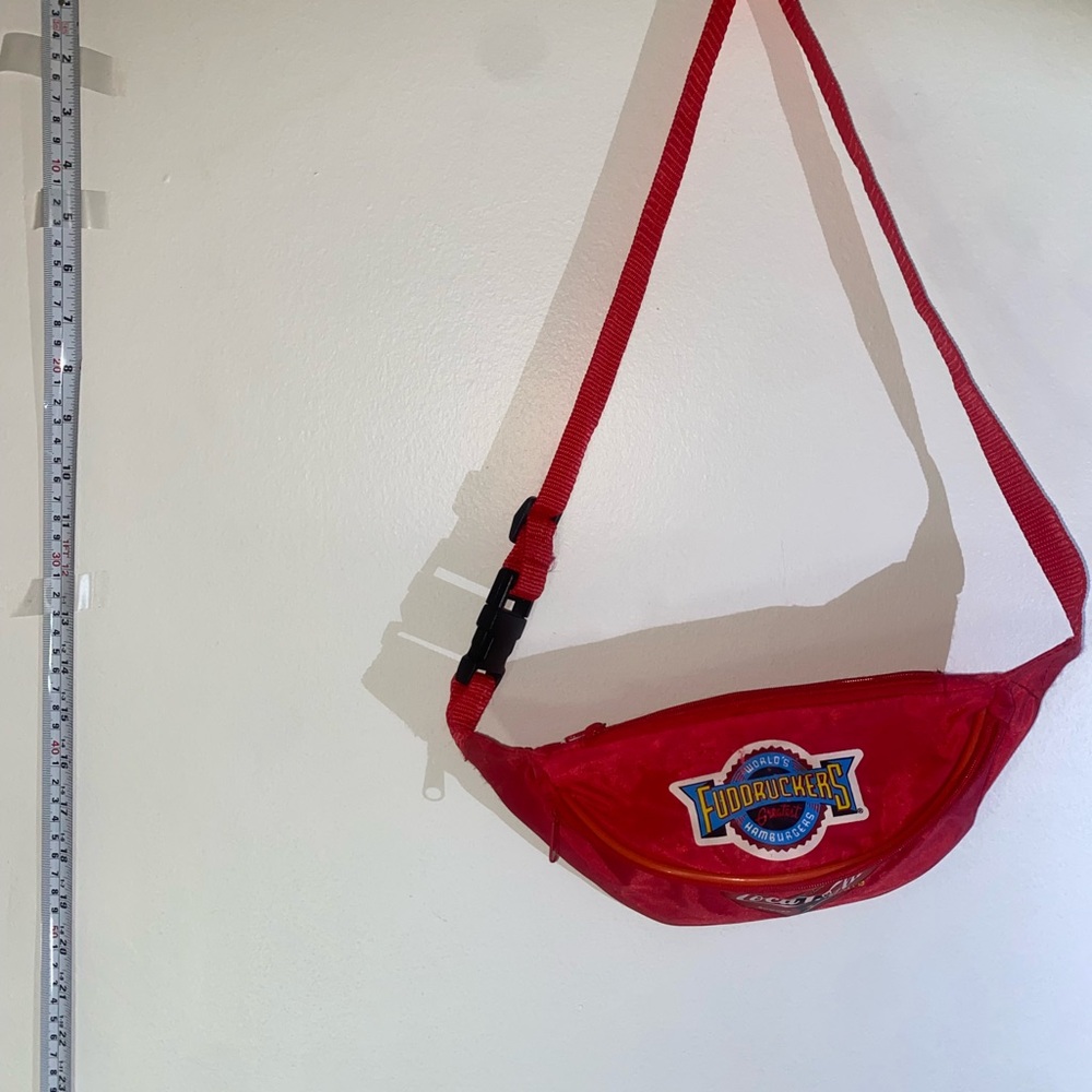 Vintage Coca-Cola / Fuddruckers fans Red Fanny Pack - Picture 6 of 10